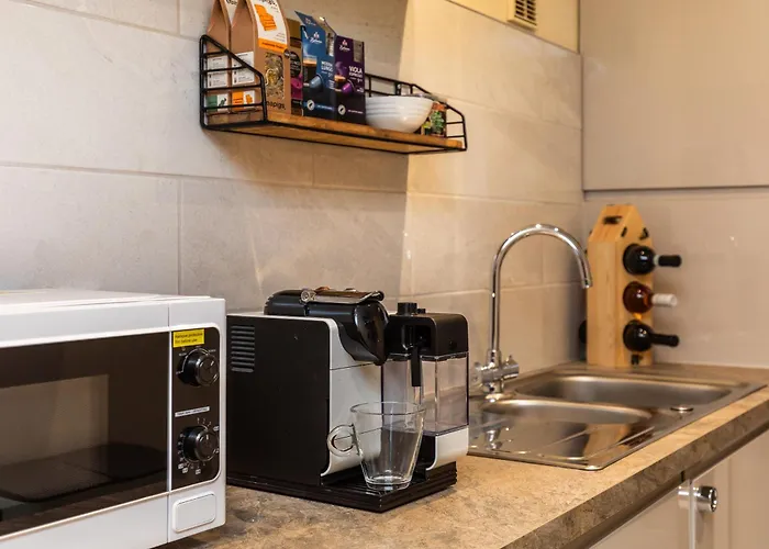 St George's W Private Parking By The Harbour Bristol