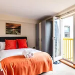 St George's W Private Parking By The Harbour Bristol