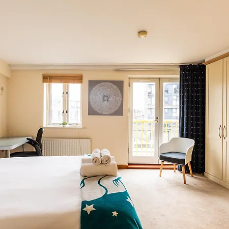 Hébergement de vacances St George's W Private Parking By The Harbour